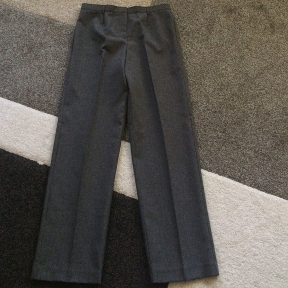 White stag pants